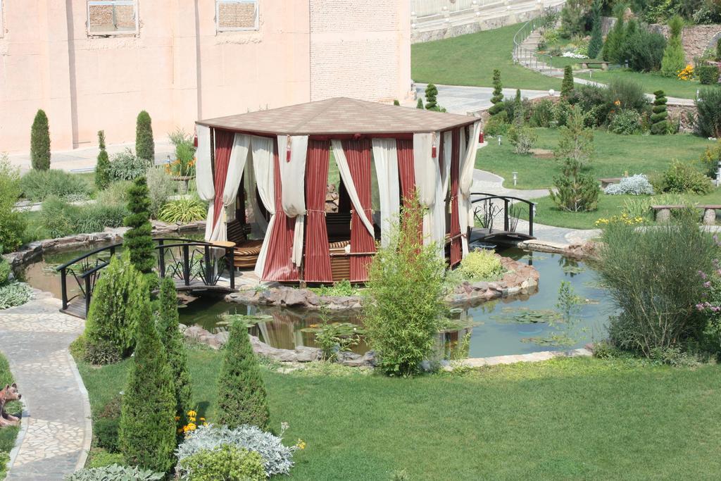 Advantage Hotel Samarkand Exterior photo